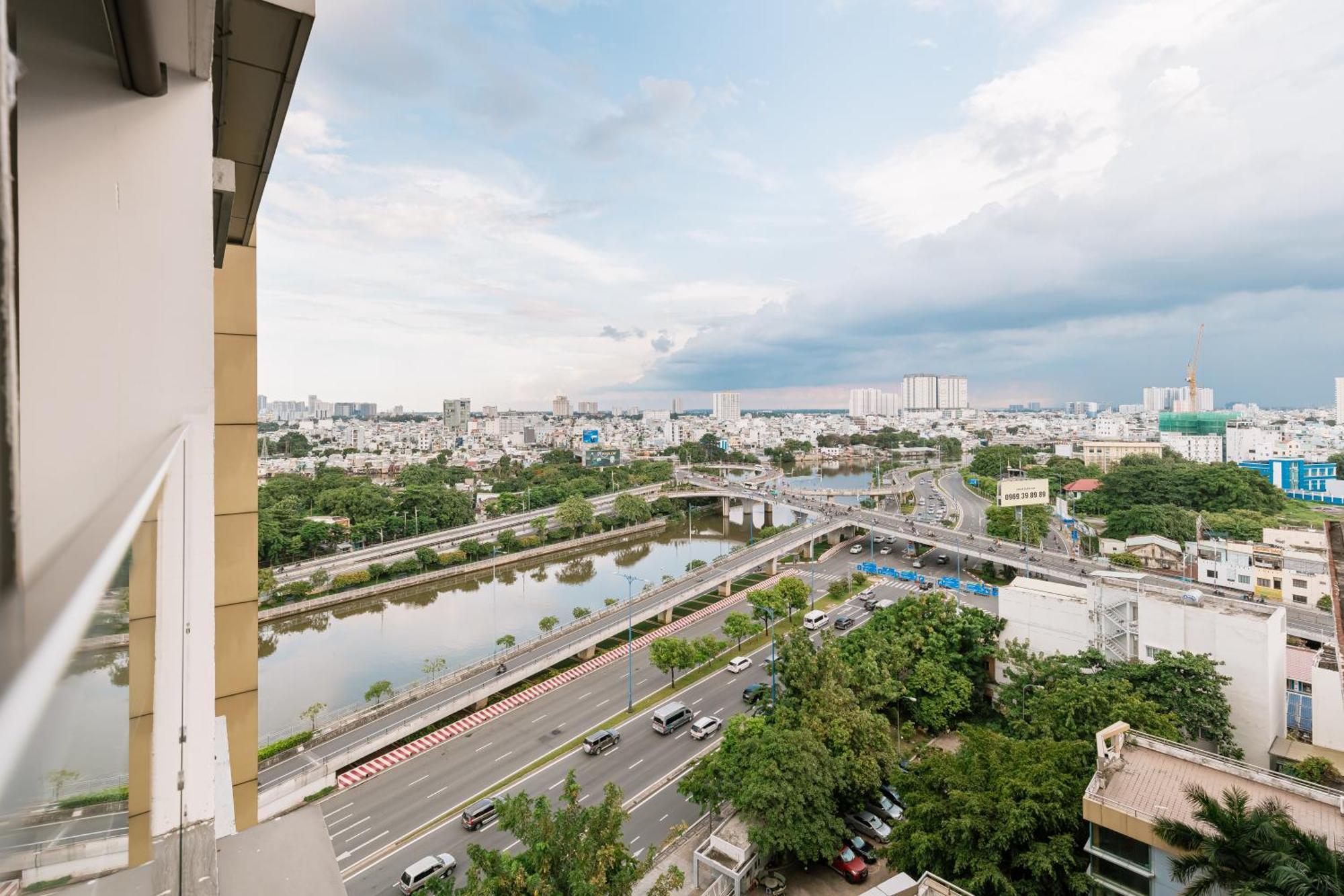 Exclusive 2-3 Bedroom Apartment In District 1 Free Pool Gym Sauna 胡志明市 外观 照片