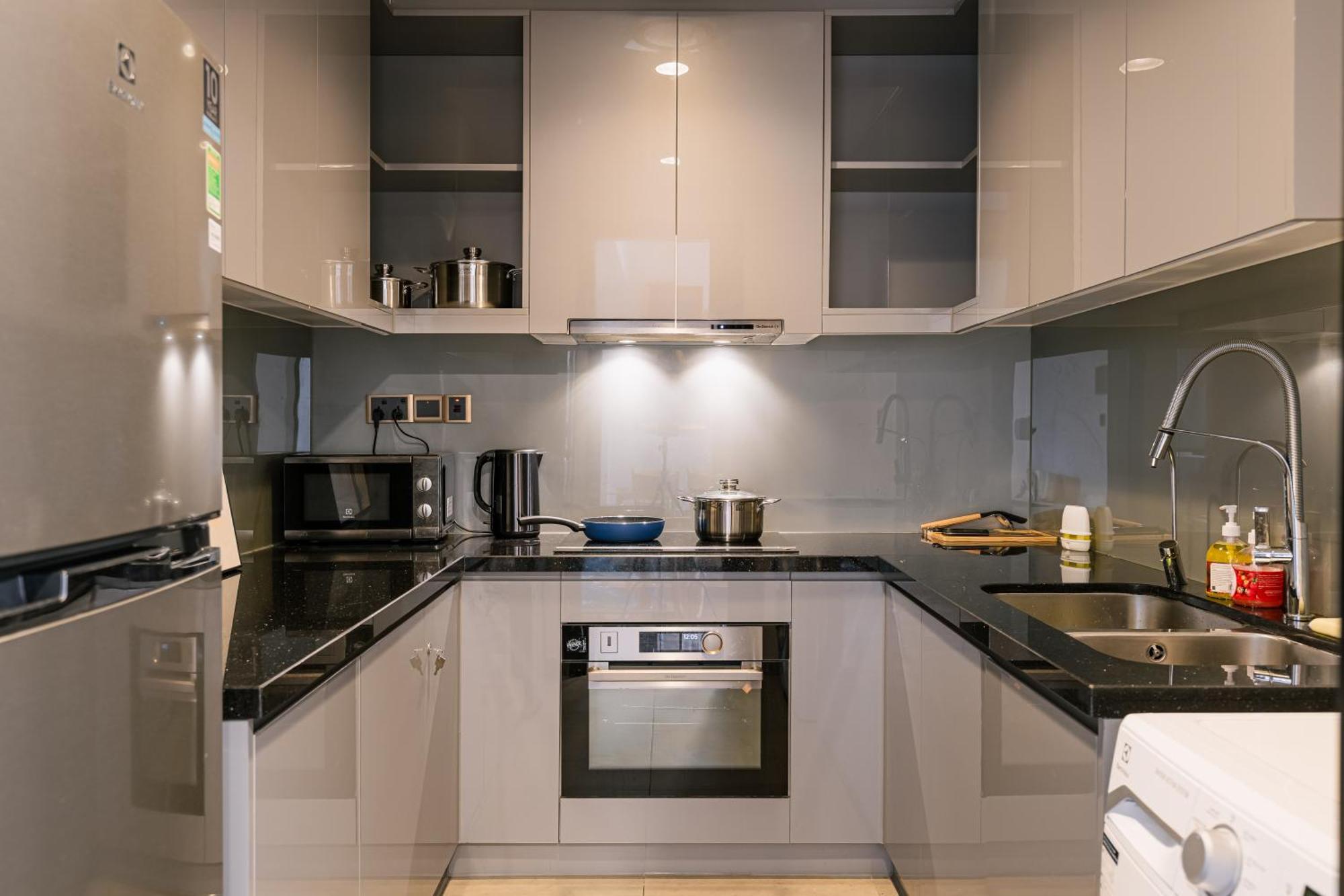 Exclusive 2-3 Bedroom Apartment In District 1 Free Pool Gym Sauna 胡志明市 外观 照片